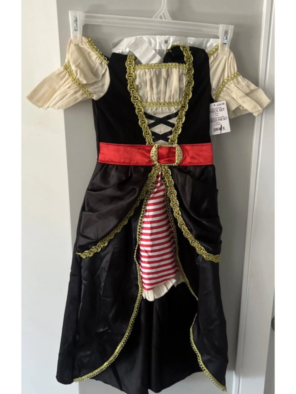 Girl's Buckling Beauty Halloween Costume Small (4-6)